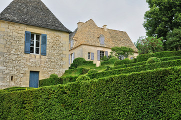 Fototapeta na wymiar Francja, malowniczy ogród Marqueyssac w Dordogne