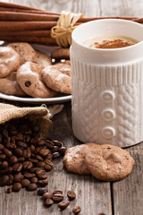 Coffee and chocolate meringue cookies