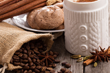 Coffee, spices and chocolate meringue cookies