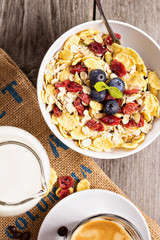 Breakfast with granola