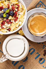 Breakfast with granola