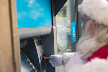 Babbo Natale al bancomat