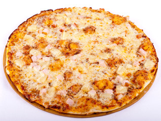 пицца с ветчиной и ананасом