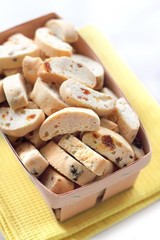 Cantuccini with peanuts, dried apricots and raisins