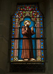 Fototapeta na wymiar Tournon Agenai okna kościoła
