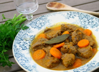 assiette de boeuf bourguignon