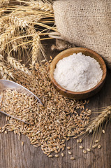 ambientazione di cereali con farina