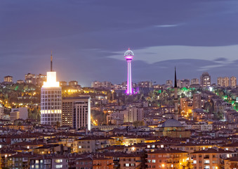Fototapeta na wymiar ATA Tower w Ankarze