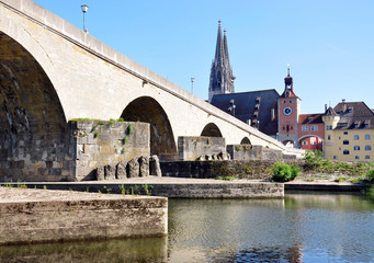 Obraz premium City Regensburg and Old Bridge, Germany, Europe
