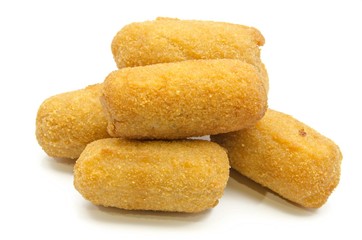 Deliciosas croquetas de bechamel y carne