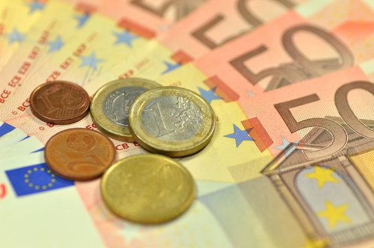 Banknoty euro i monety