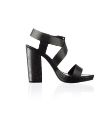 Fashionable women shoe