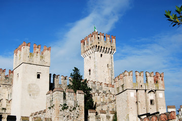 Fototapeta premium The castle of Sirmione on Lake Garda - Brescia - Italy