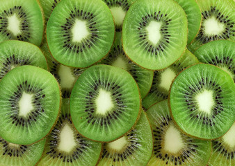 Many slices of kiwi fruit