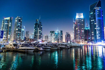 Fototapeta na wymiar Dubai Marina miasta, Zjednoczone Emiraty Arabskie