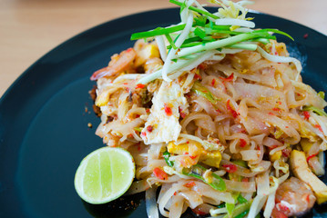 Pad thai, Stir fry noodles with shrimp