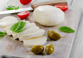 mozzarella with cherry tomatoes