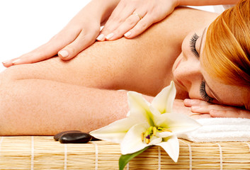 Obraz na płótnie Canvas Pretty woman getting spa massage