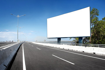 blank billboard or road sign - obrazy, fototapety, plakaty