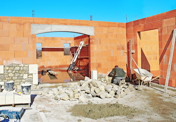 Construction d'un revêtement en pierrres