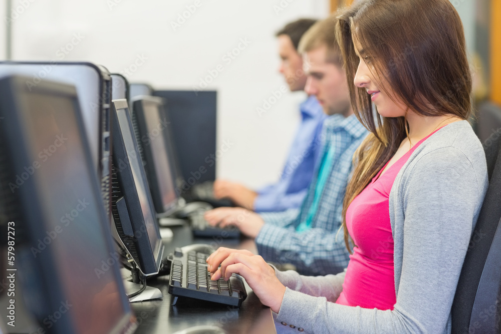 Aufkleber Students using computers in the computer room