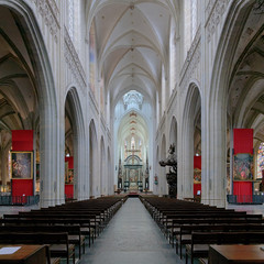 Fototapeta premium Interior of the Cathedral of Our Lady in Antwerp