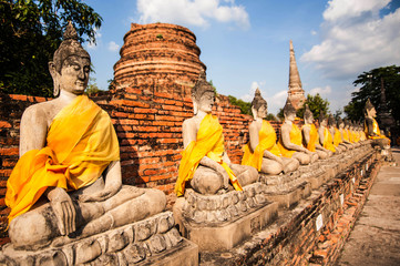 Fototapeta na wymiar buddha statue in Thai Temple,Free public history