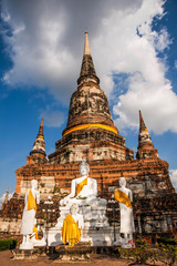 Fototapeta na wymiar Buddha statue in thai temple