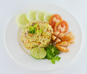 Rice with vegetables and sausages