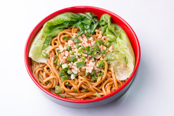 Hot and dry noodles