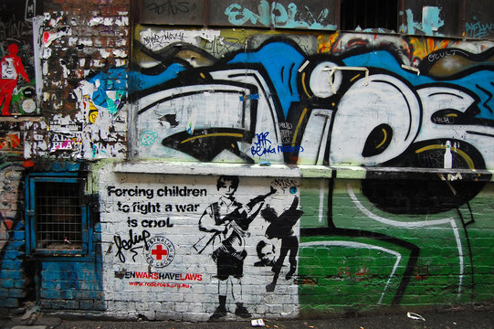 Grafitti at city street wall