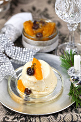 Orangen-Parfait mit Zitruskompott