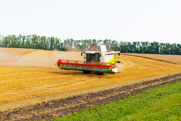 Fototapeta premium Combine