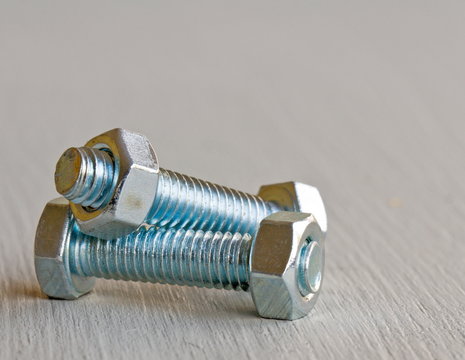 sechskantschrauben mit muttern