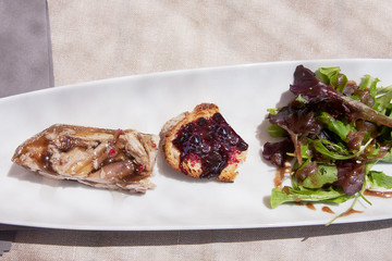 Aspic with salad and bread