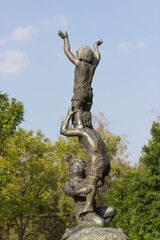 STATUE IN THE PARK