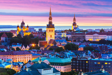 Evening scenery of Tallinn, Estonia - obrazy, fototapety, plakaty