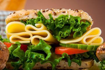 Saturated theme of sandwich