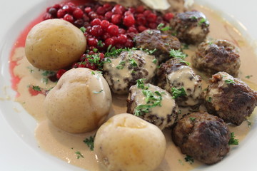 boulettes de viande, assiette suédoise, Suède