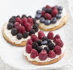 cookies with fresh berries