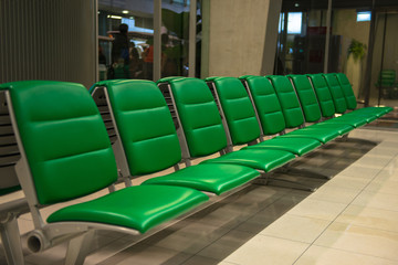 Obraz premium Empty seats in airport lounge