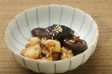 帆立と椎茸の煮物