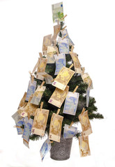 Christmas tree with euro notes - 58055861