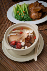 Chicken and herb soup, Chinese food style.