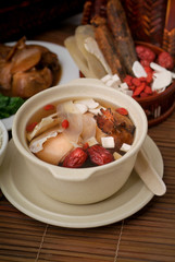 Chicken and herb soup, Chinese food style.
