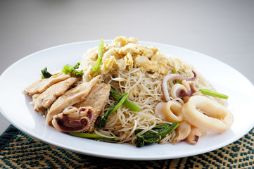 fried rice noodles with Seafood