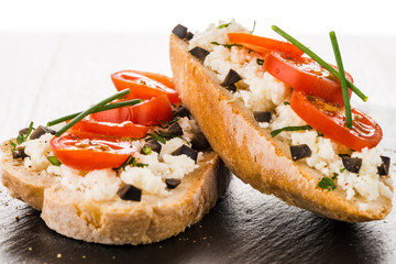 Bread with cottage