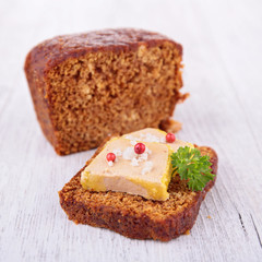 gingerbread with foie gras