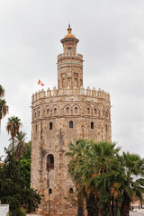 Fototapeta na wymiar Złota wieża w Sewilli, w Hiszpanii