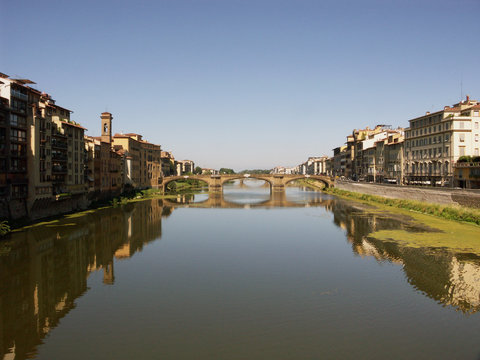 Riflessi sul fiume Arno